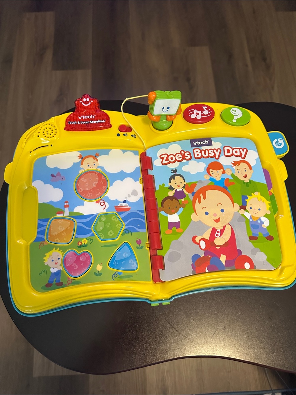 VTech Zoe's Busy Day Interactive Learning Book – Yellow for girls learning 👧
